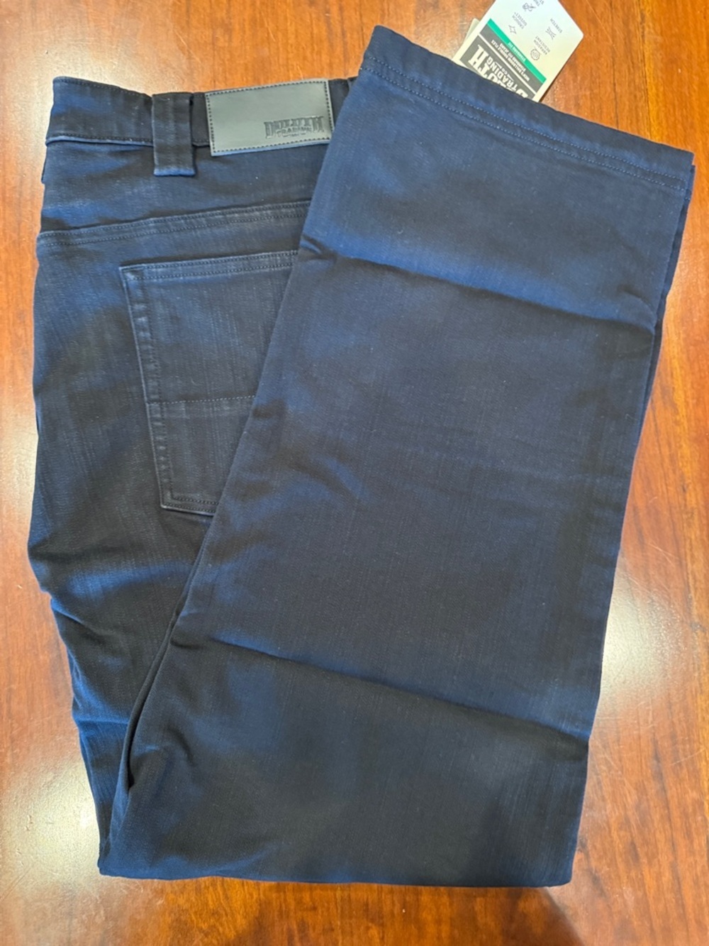 NWT Men’s Duluth Trading Co Black Short-Sleeve Tee - Packaged - Picture 2 of 6